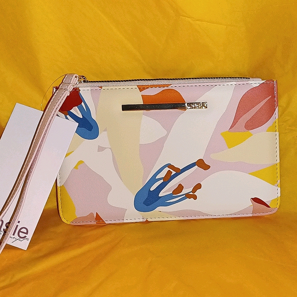 💗🆕 wristlet❤